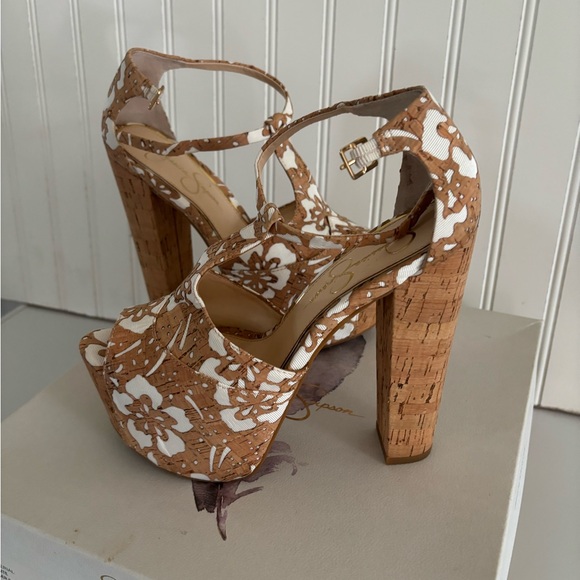 Jessica Simpson Tan and White Floral Platform Sandals - Picture 3 of 3
